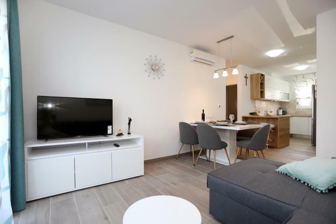 Apartment Little Marijeta Трогір Екстер'єр фото