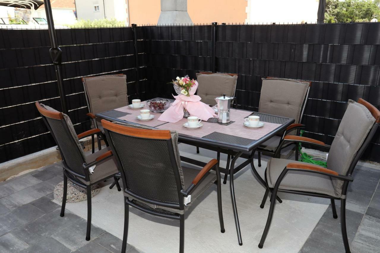 Apartment Little Marijeta Трогір Екстер'єр фото
